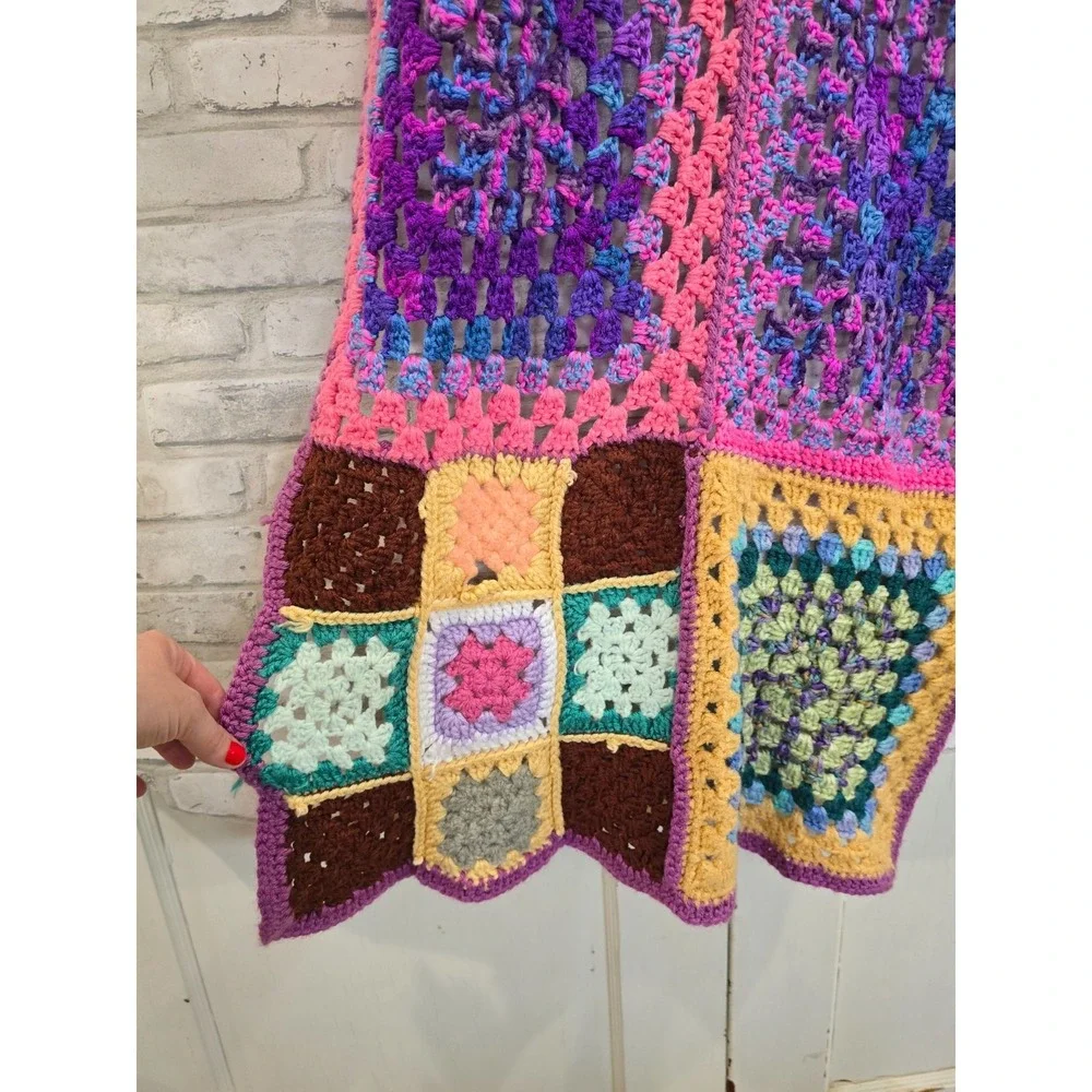 VTG Granny Square Afghan Baby Blanket Throw White‎ Multicolor Grannycore 23x40